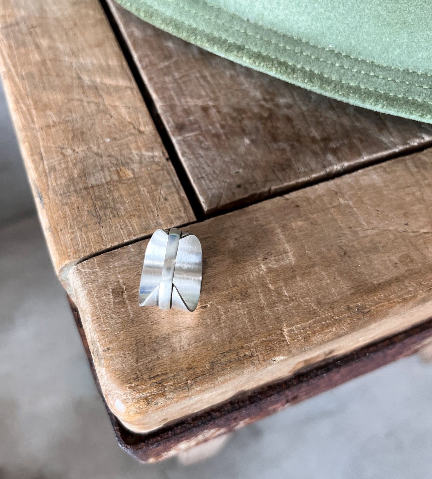 Silver ring- size 7.5