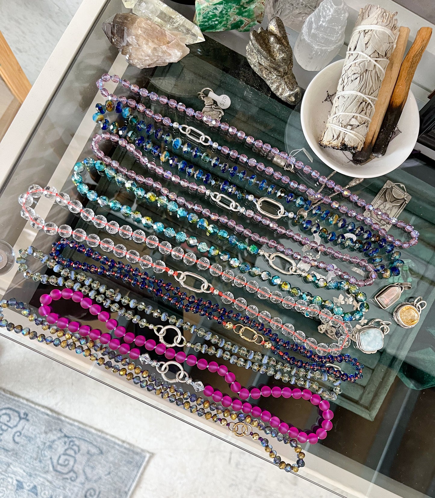 Beaded necklace- sapphire GOLD