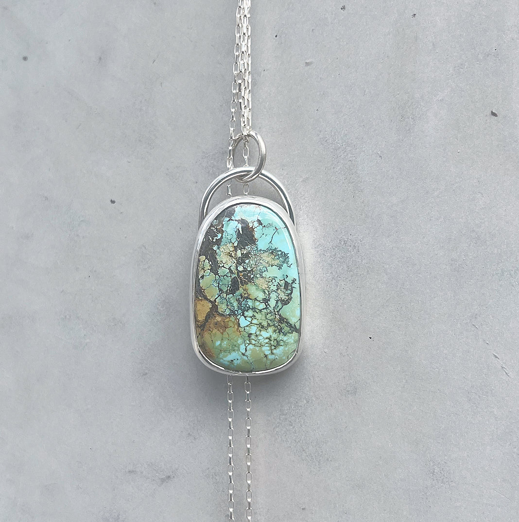 STONE PENDANT- CLASS